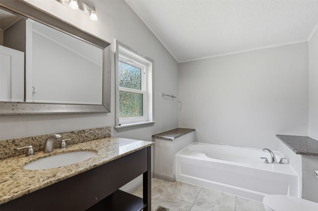 907 Quail Run, Cleburne, TX 76031