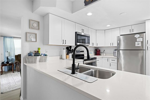 7281 ABERDEEN COURT, Weeki Wachee, FL 34607