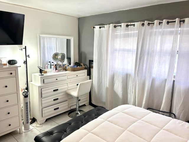 515 S Crescent Drive 107, Hollywood, FL 33021