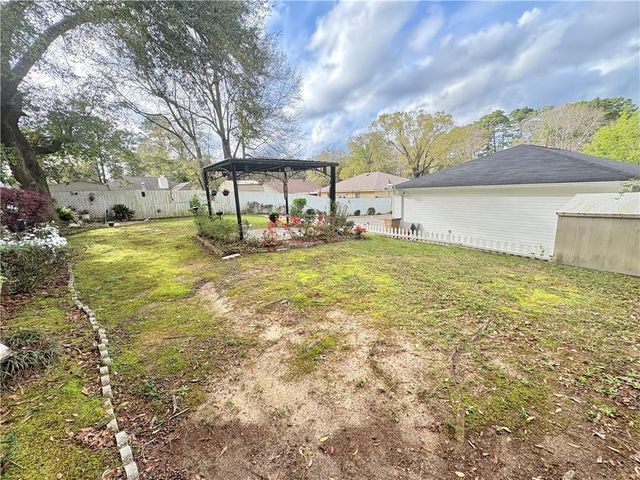 6233 Summer Place N Drive, Mobile, AL 36618