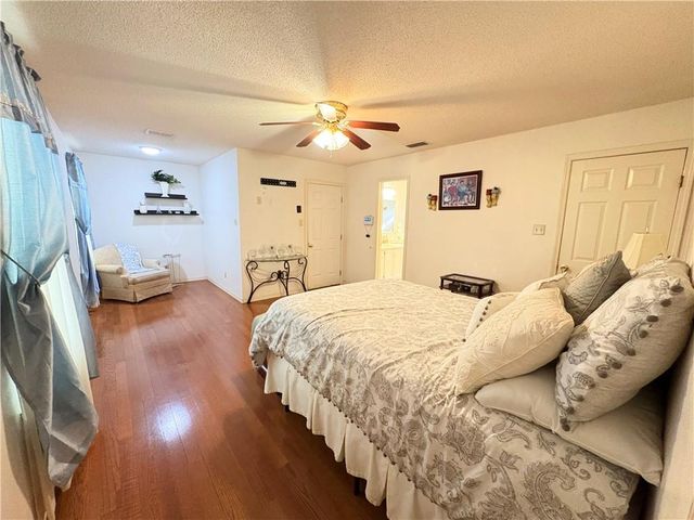 6233 Summer Place N Drive, Mobile, AL 36618
