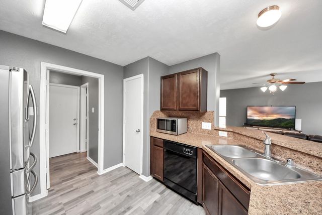 9219 Dewberry Blossom Lane, Houston, TX 77064