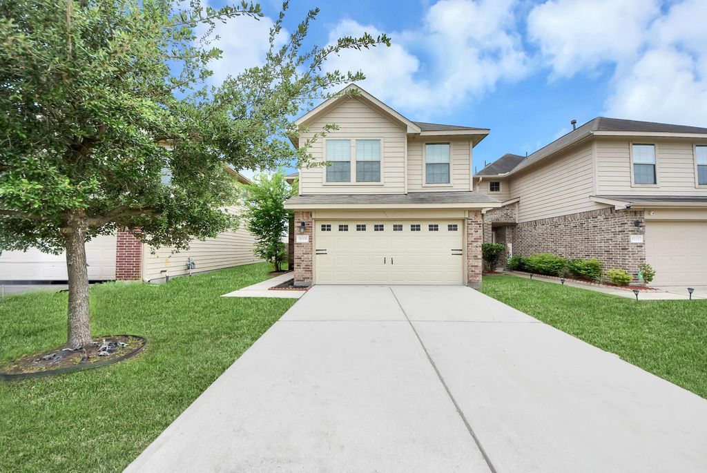 9219 Dewberry Blossom Lane, Houston, TX 77064