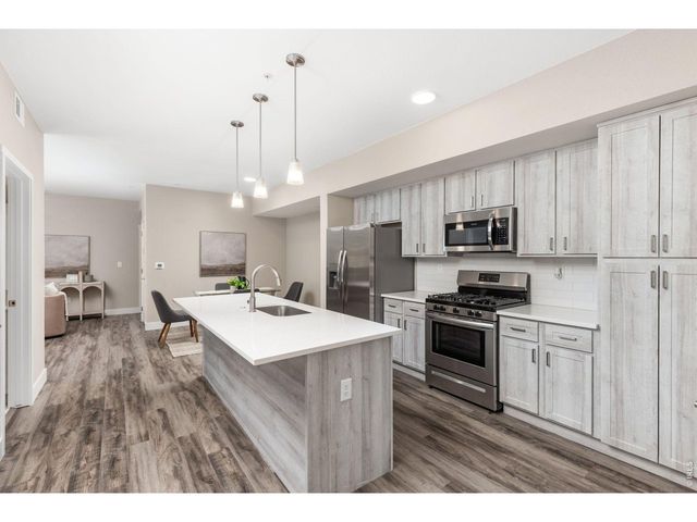 310 S Cherrywood Dr 201, Lafayette, CO 80026