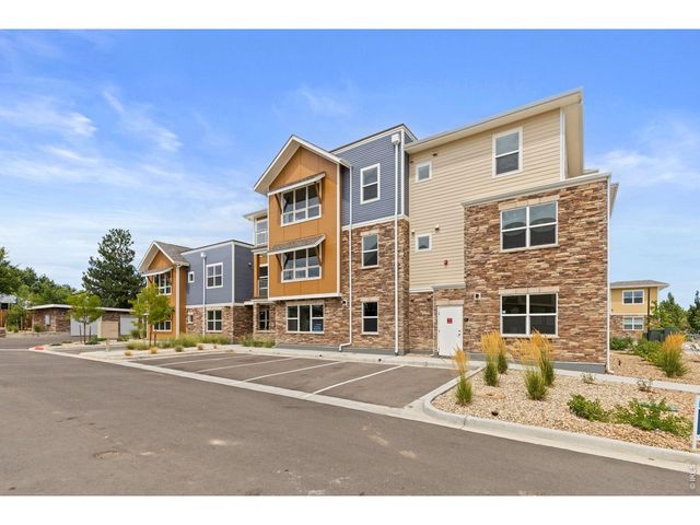 310 S Cherrywood Dr 201, Lafayette, CO 80026