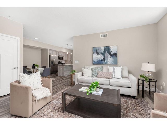 310 S Cherrywood Dr 201, Lafayette, CO 80026