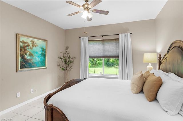 5470 16th PL SW 101, Naples, FL 34116