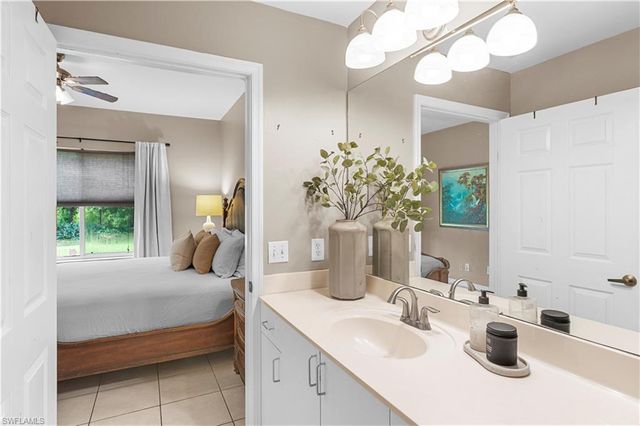 5470 16th PL SW 101, Naples, FL 34116