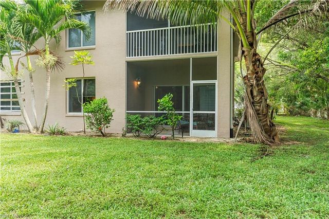 5470 16th PL SW 101, Naples, FL 34116