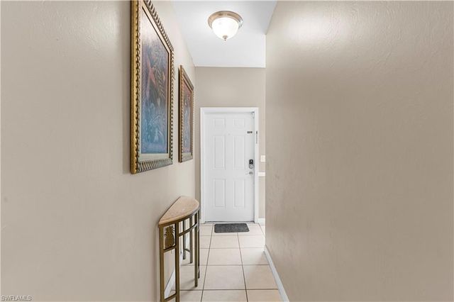 5470 16th PL SW 101, Naples, FL 34116