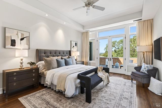 418 Saint Andrews Dr, Napa, CA 94558