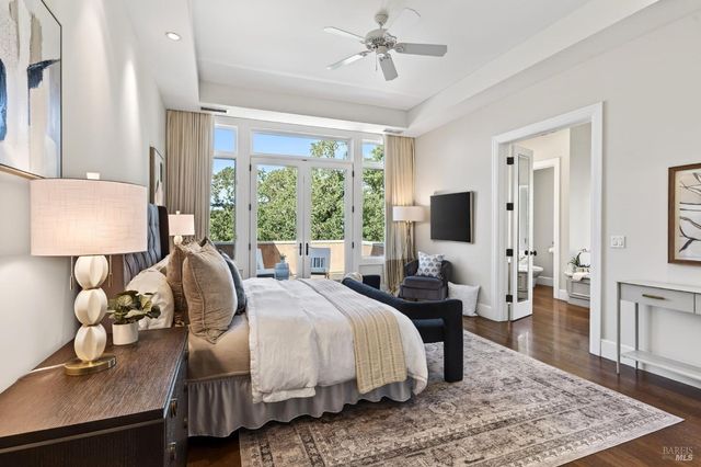 418 Saint Andrews Dr, Napa, CA 94558