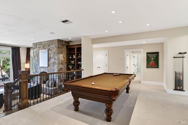 418 Saint Andrews Dr, Napa, CA 94558