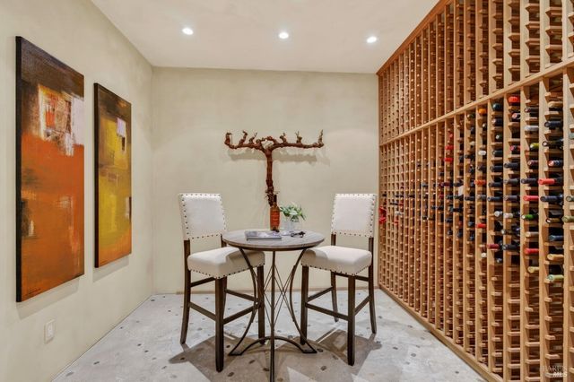 418 Saint Andrews Dr, Napa, CA 94558