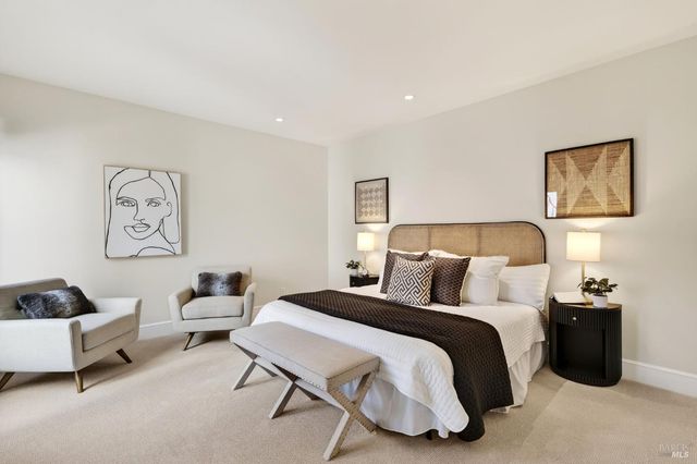 418 Saint Andrews Dr, Napa, CA 94558