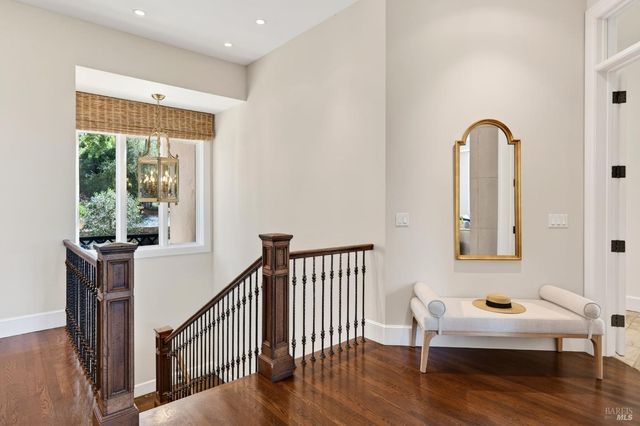 418 Saint Andrews Dr, Napa, CA 94558