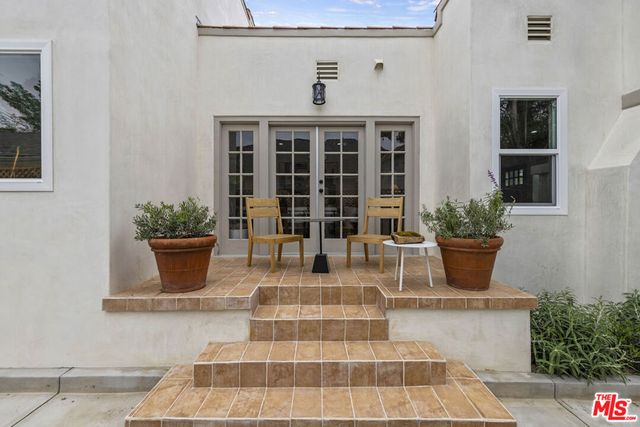 1337 N Orange Grove Avenue, West Hollywood, CA 90046