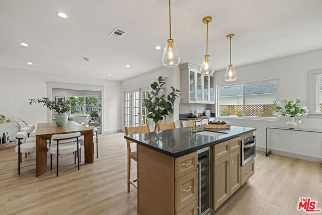 1337 N Orange Grove Avenue, West Hollywood, CA 90046