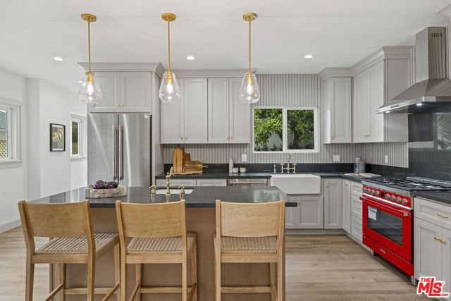 1337 N Orange Grove Avenue, West Hollywood, CA 90046