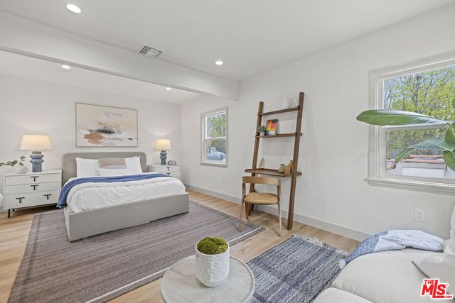 1337 N Orange Grove Avenue, West Hollywood, CA 90046