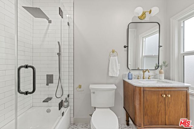 1337 N Orange Grove Avenue, West Hollywood, CA 90046