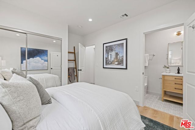 1337 N Orange Grove Avenue, West Hollywood, CA 90046