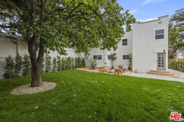 1337 N Orange Grove Avenue, West Hollywood, CA 90046