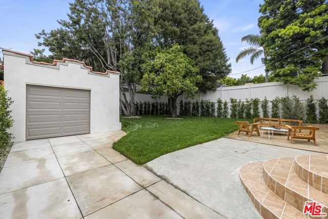 1337 N Orange Grove Avenue, West Hollywood, CA 90046