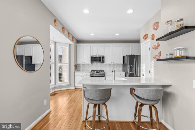 11751 CHERBORG PL, Woodbridge, VA 22192