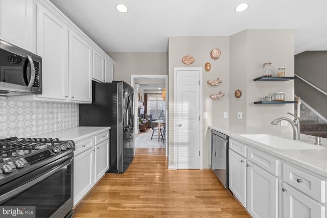 11751 CHERBORG PL, Woodbridge, VA 22192