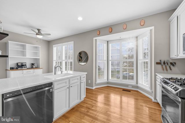 11751 CHERBORG PL, Woodbridge, VA 22192