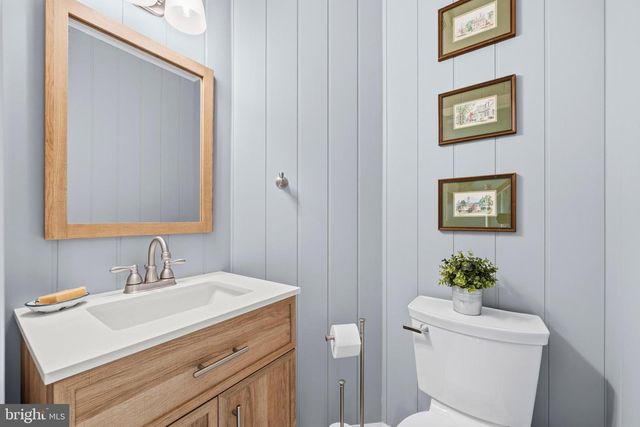 11751 CHERBORG PL, Woodbridge, VA 22192