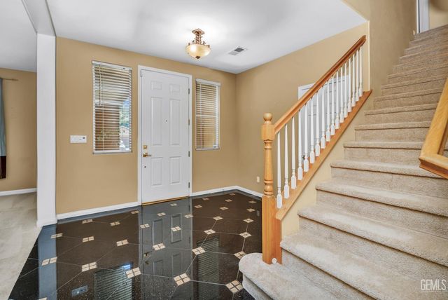 12704 Shallow Water Court, Bakersfield, CA 93312