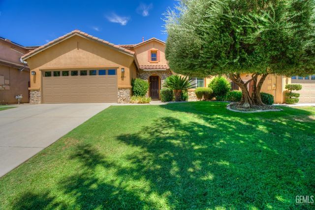 12704 Shallow Water Court, Bakersfield, CA 93312