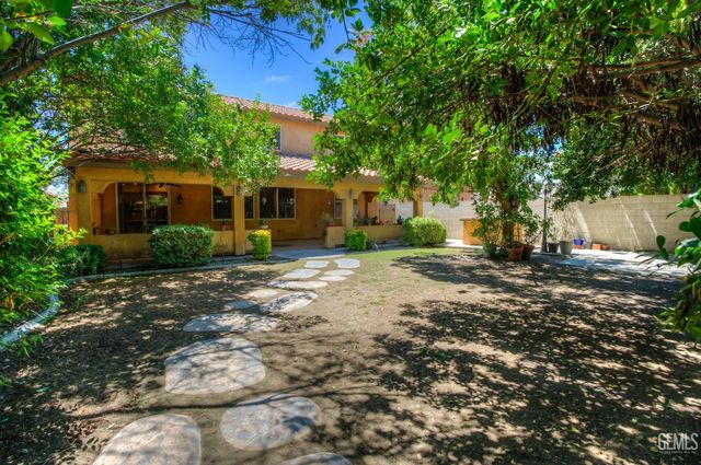 12704 Shallow Water Court, Bakersfield, CA 93312
