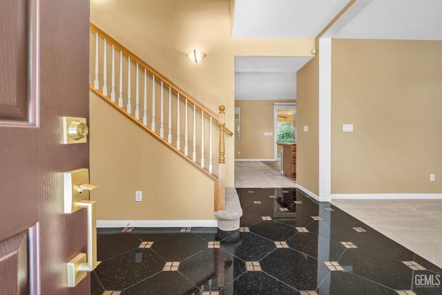 12704 Shallow Water Court, Bakersfield, CA 93312