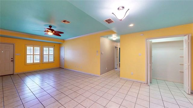 1209 Omohundro St, Rockport, TX 78382