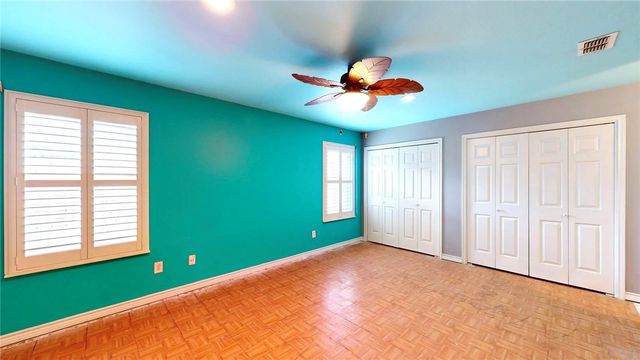 1209 Omohundro St, Rockport, TX 78382