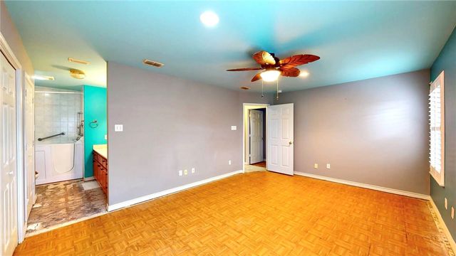 1209 Omohundro St, Rockport, TX 78382