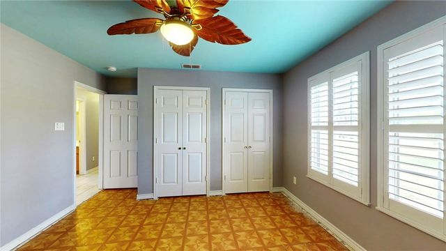 1209 Omohundro St, Rockport, TX 78382