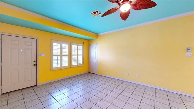 1209 Omohundro St, Rockport, TX 78382