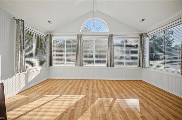 308 Timberline LOOP, Yorktown, VA 23692