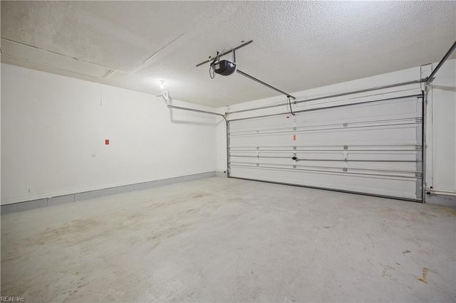 308 Timberline LOOP, Yorktown, VA 23692