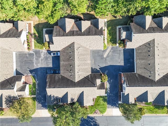 308 Timberline LOOP, Yorktown, VA 23692