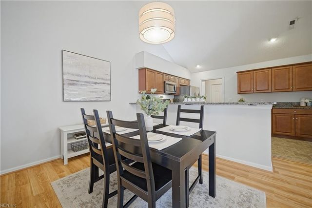 308 Timberline LOOP, Yorktown, VA 23692