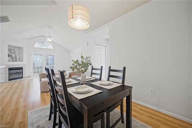 308 Timberline LOOP, Yorktown, VA 23692