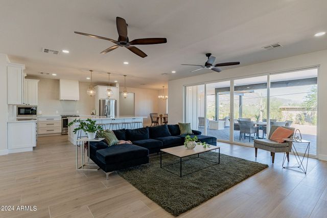 3939 S VERONICA Lane, Gold Canyon, AZ 85118