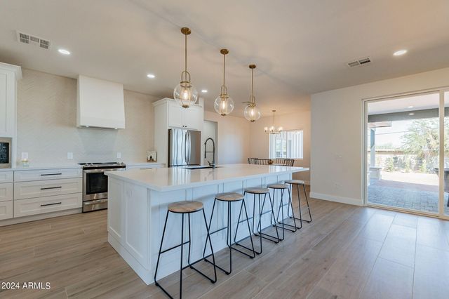 3939 S VERONICA Lane, Gold Canyon, AZ 85118