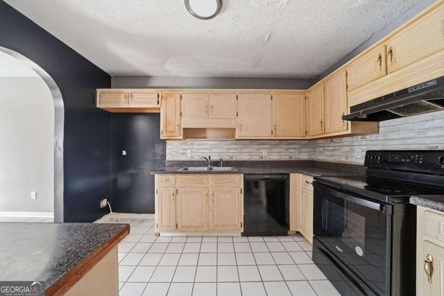 3785 Soapstone Road, Decatur, GA 30034