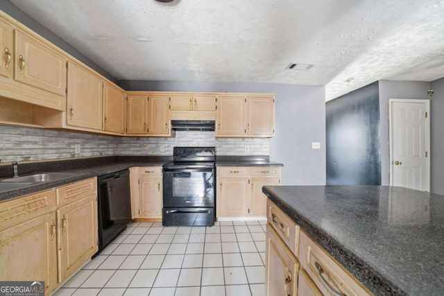 3785 Soapstone Road, Decatur, GA 30034